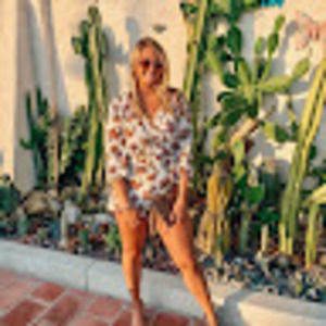 Meet your Posher, Stefania